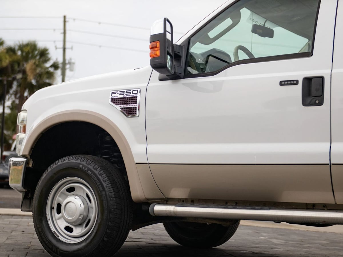 Ford F-350 photo 8
