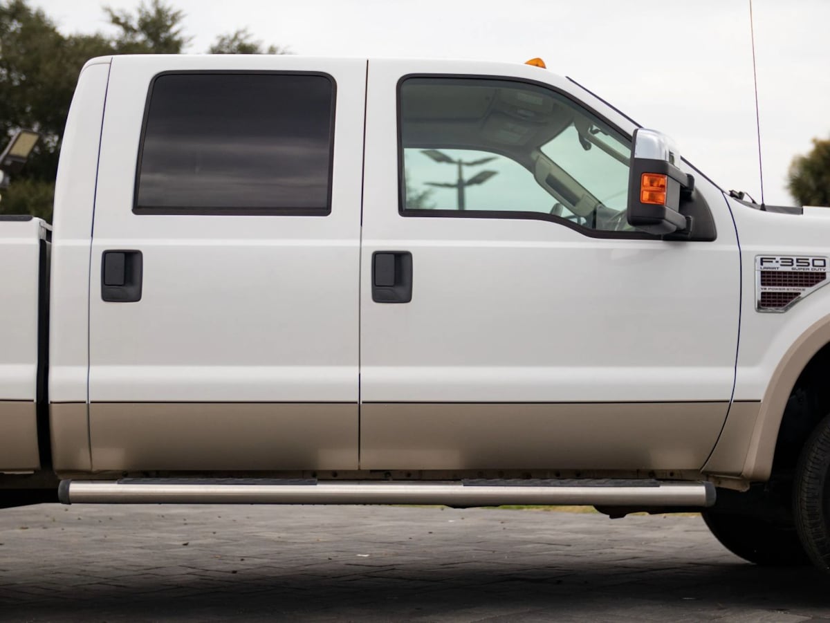 Ford F-350 photo 19