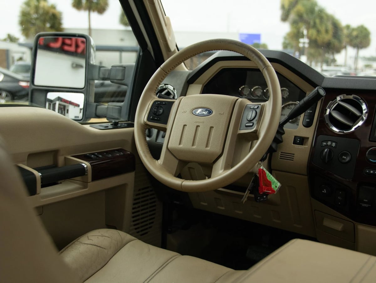 Ford F-350 photo 32
