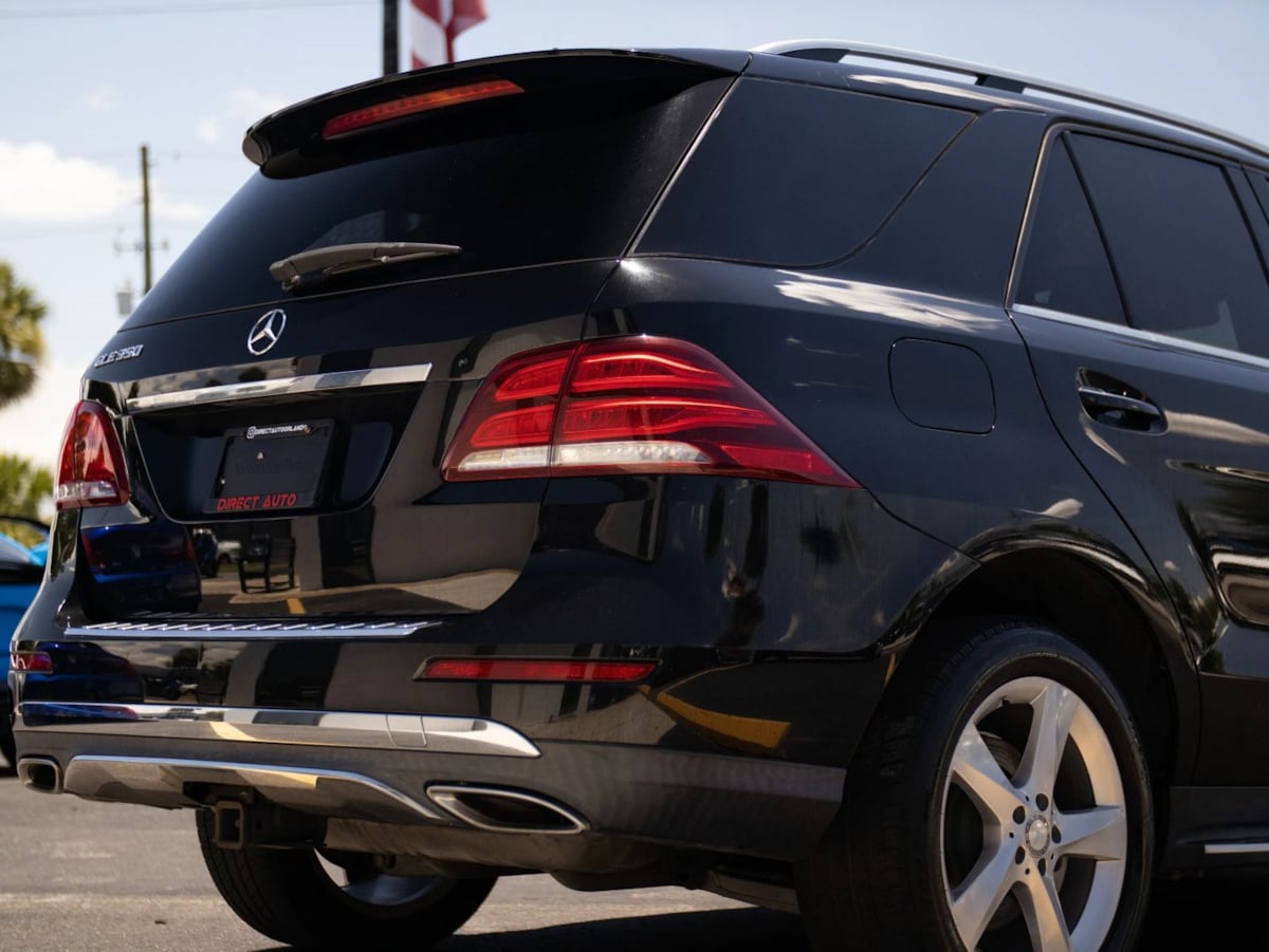 Mercedes-Benz GLE photo 13