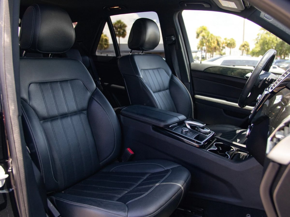 Mercedes-Benz GLE photo 21