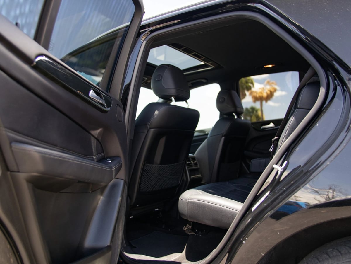 Mercedes-Benz GLE photo 24