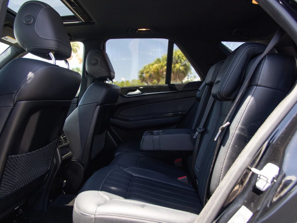 Mercedes-Benz GLE photo 26