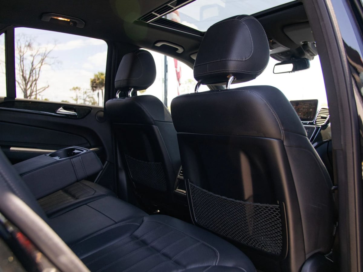 Mercedes-Benz GLE photo 29