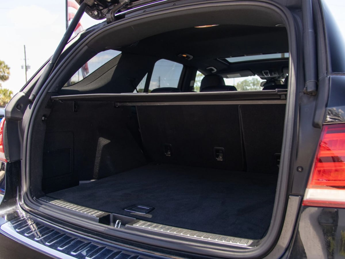 Mercedes-Benz GLE photo 31