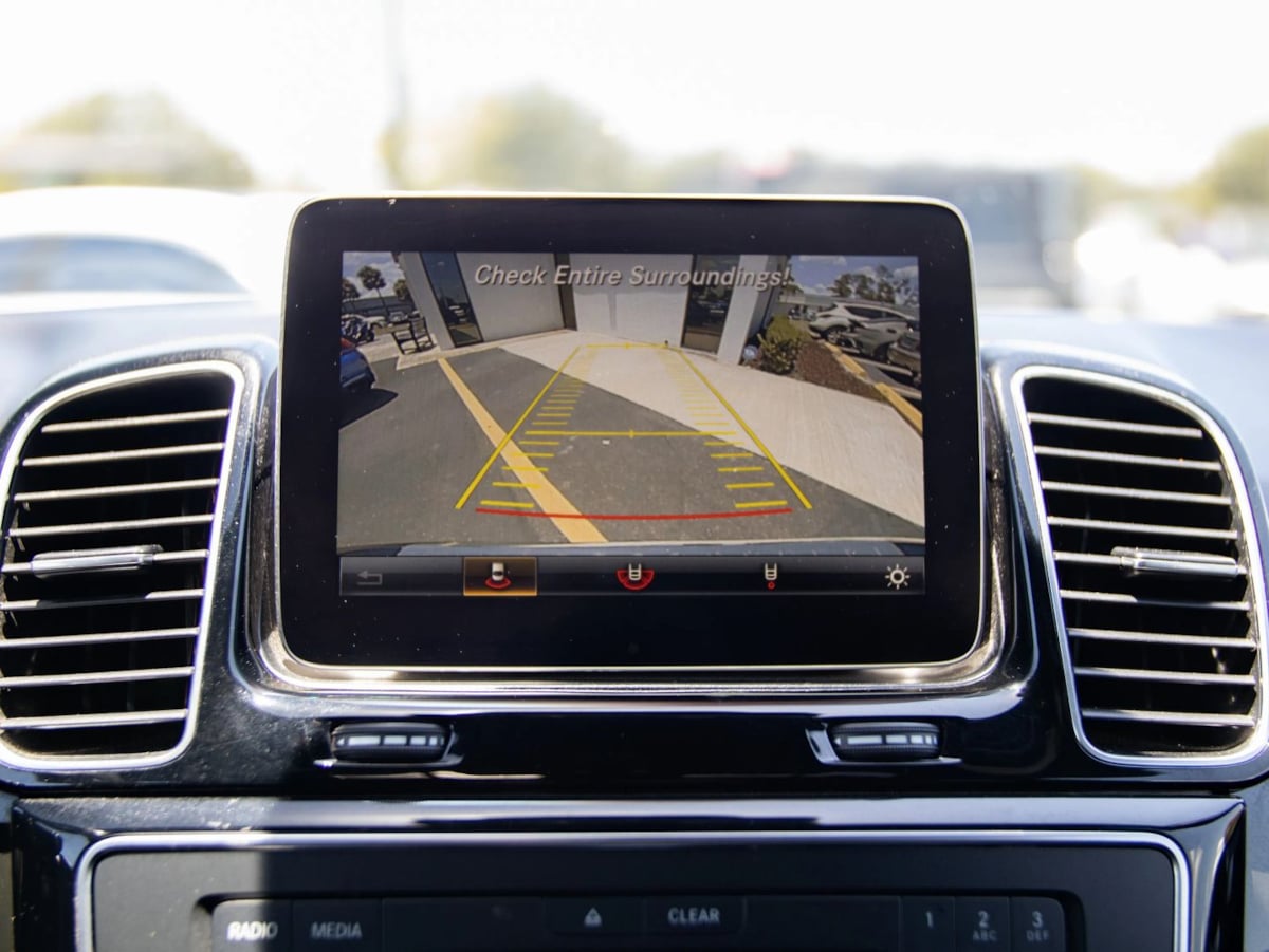 Mercedes-Benz GLE photo 34
