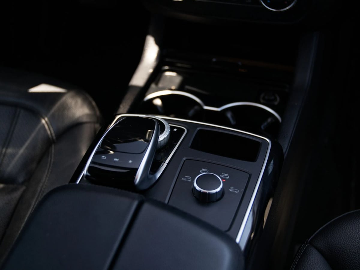 Mercedes-Benz GLE photo 35