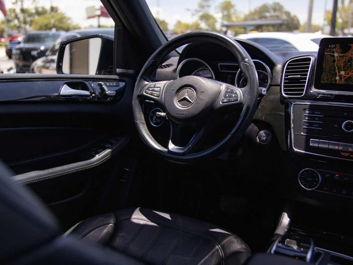 Mercedes-Benz GLE photo 37