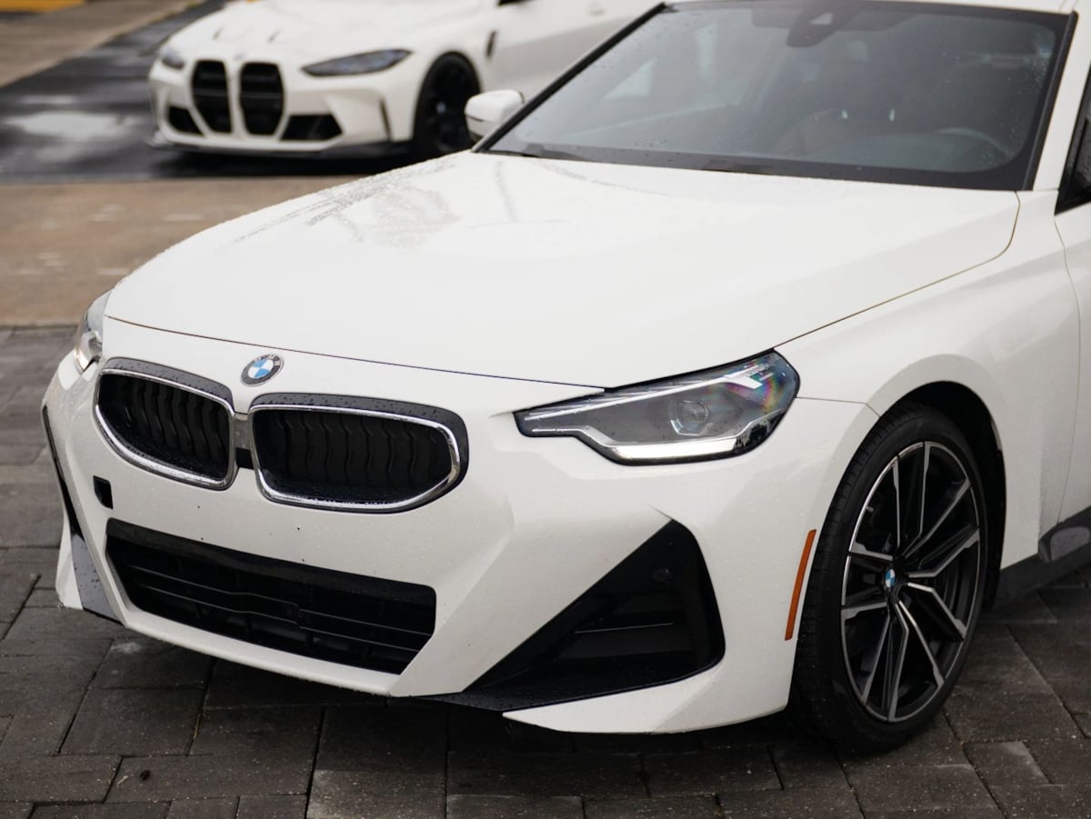 BMW 2 Series photo 6