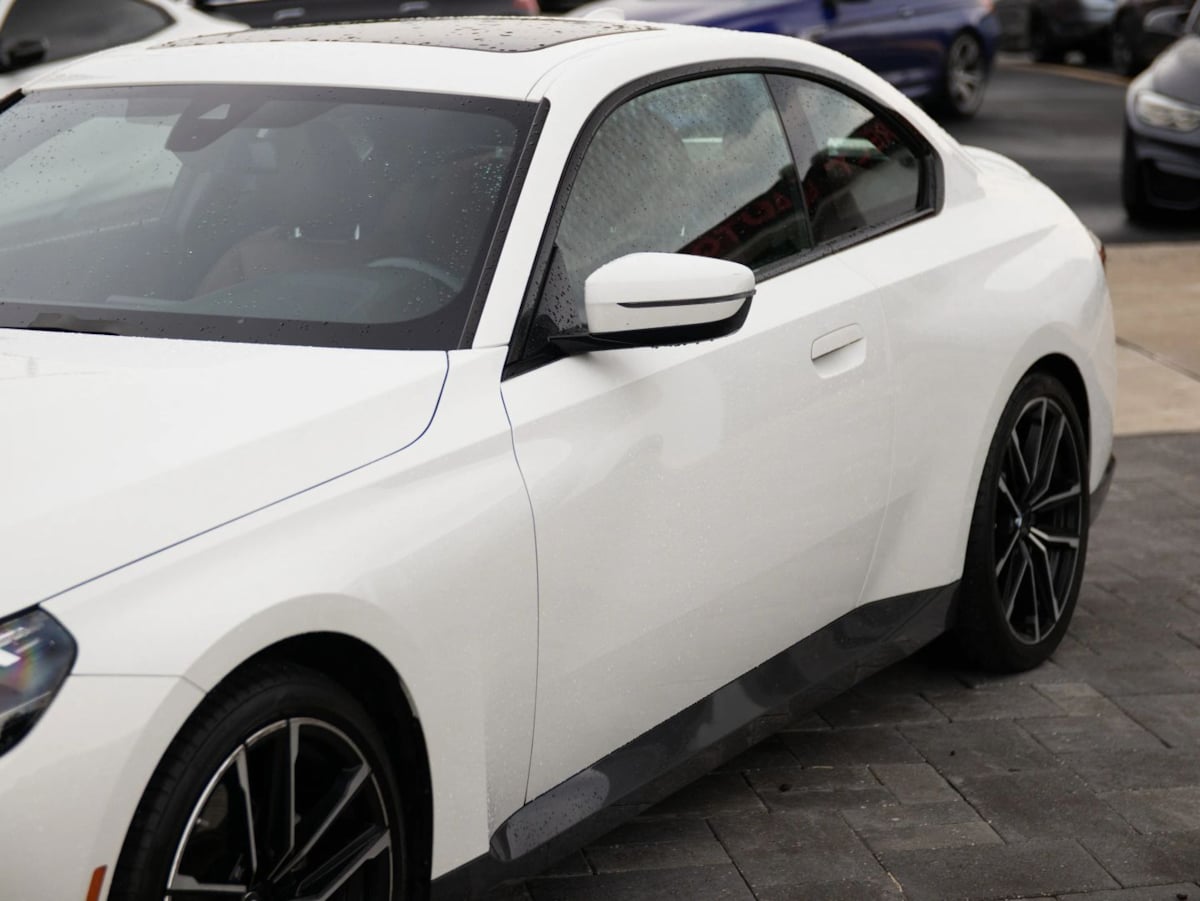 BMW 2 Series photo 8
