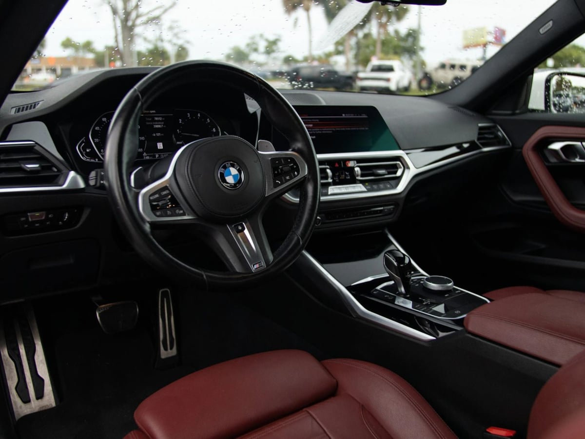 BMW 2 Series photo 21