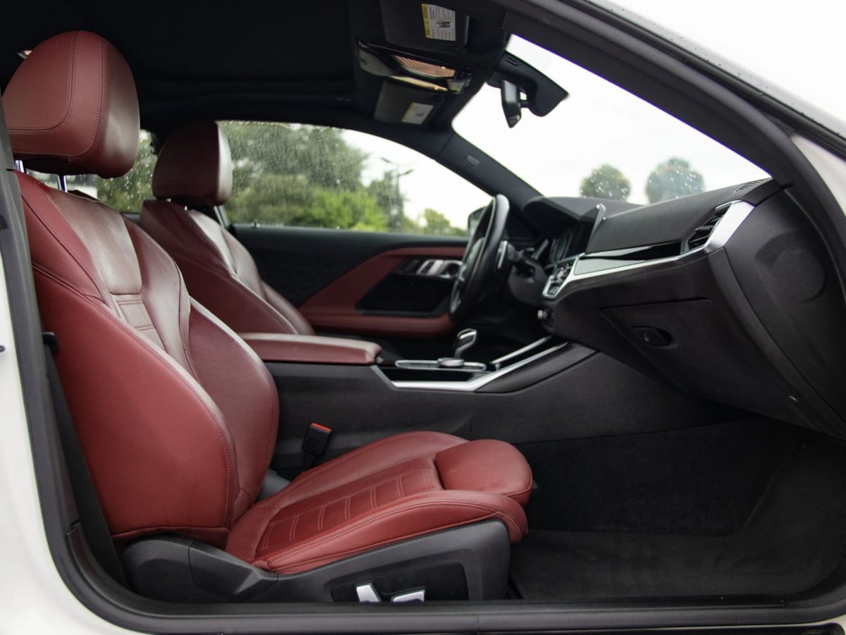 BMW 2 Series photo 26