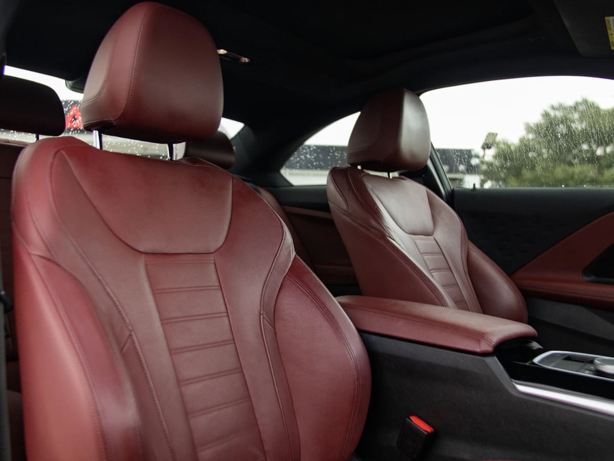 BMW 2 Series photo 28