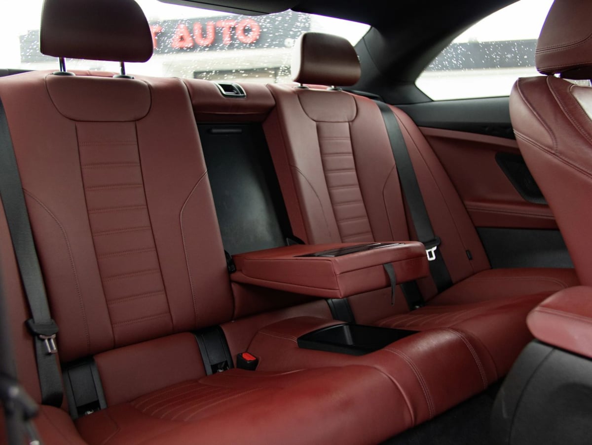 BMW 2 Series photo 29