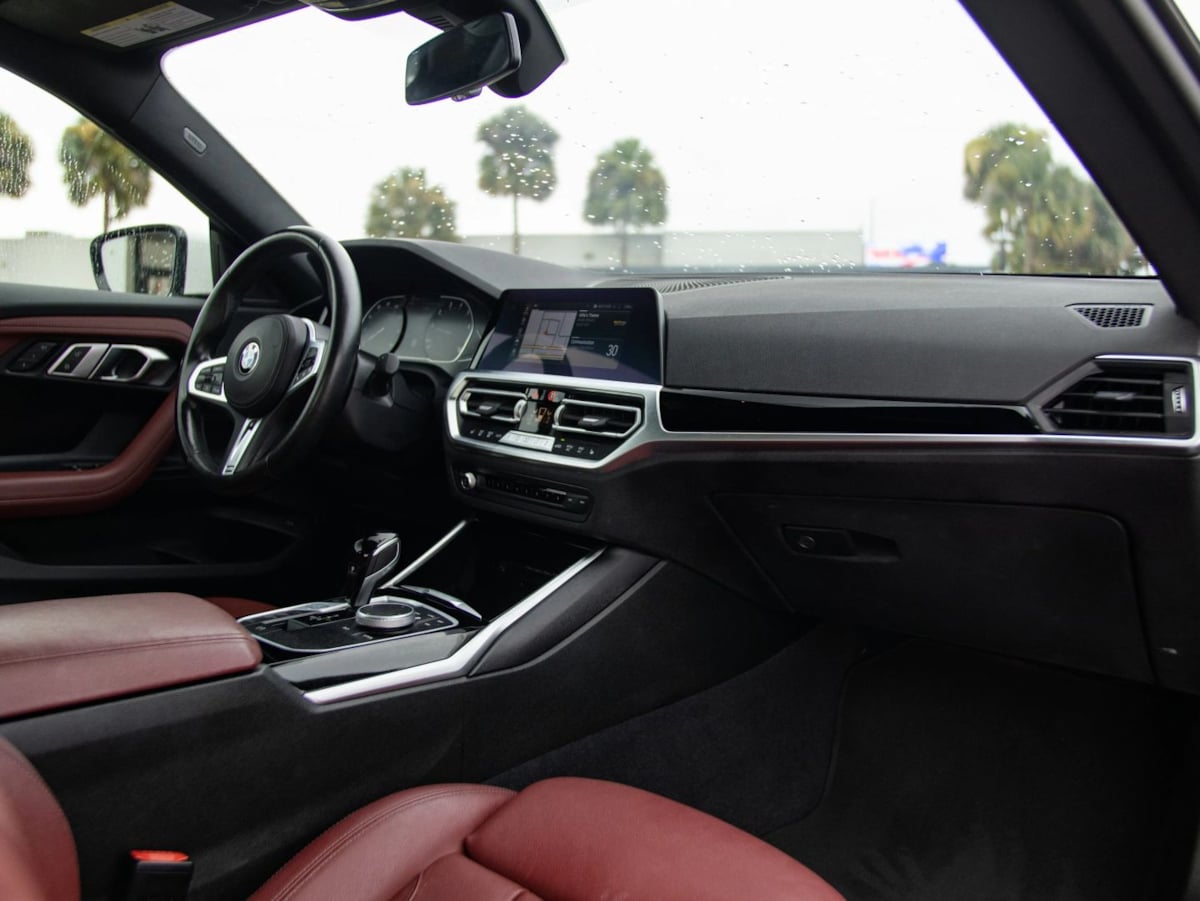 BMW 2 Series photo 31