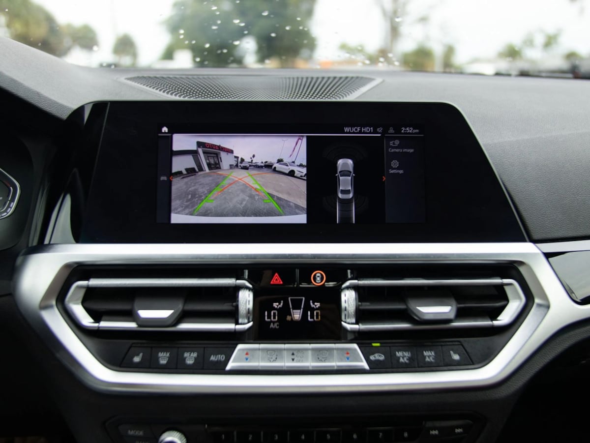BMW 2 Series photo 34