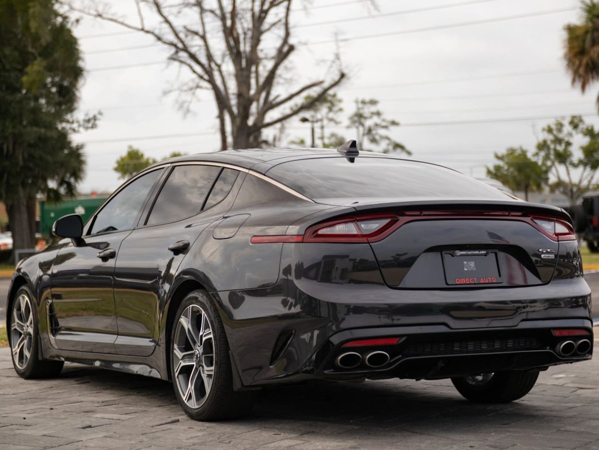 Kia Stinger photo 10