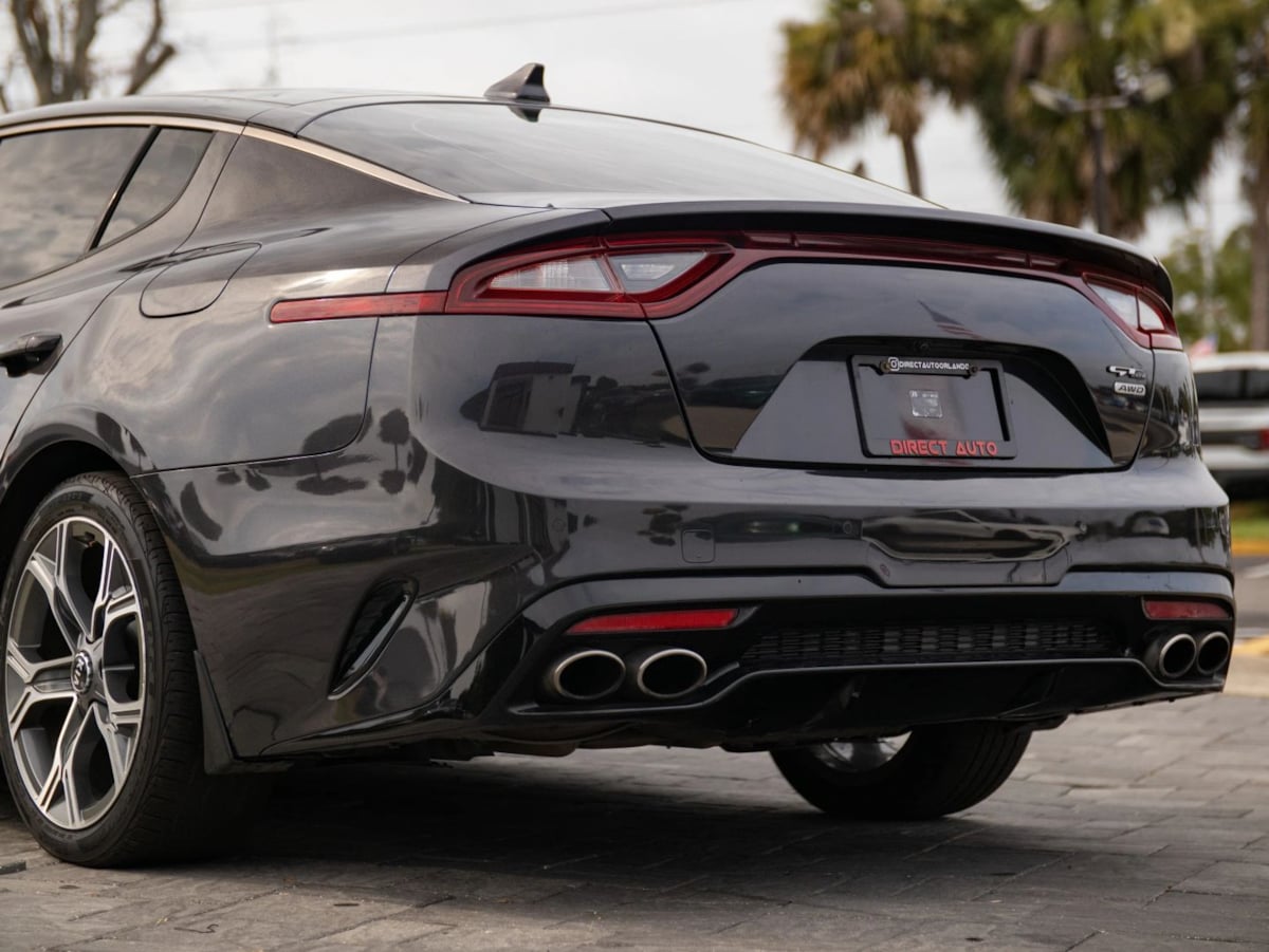 Kia Stinger photo 11