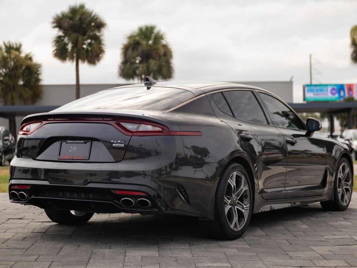 Kia Stinger photo 15
