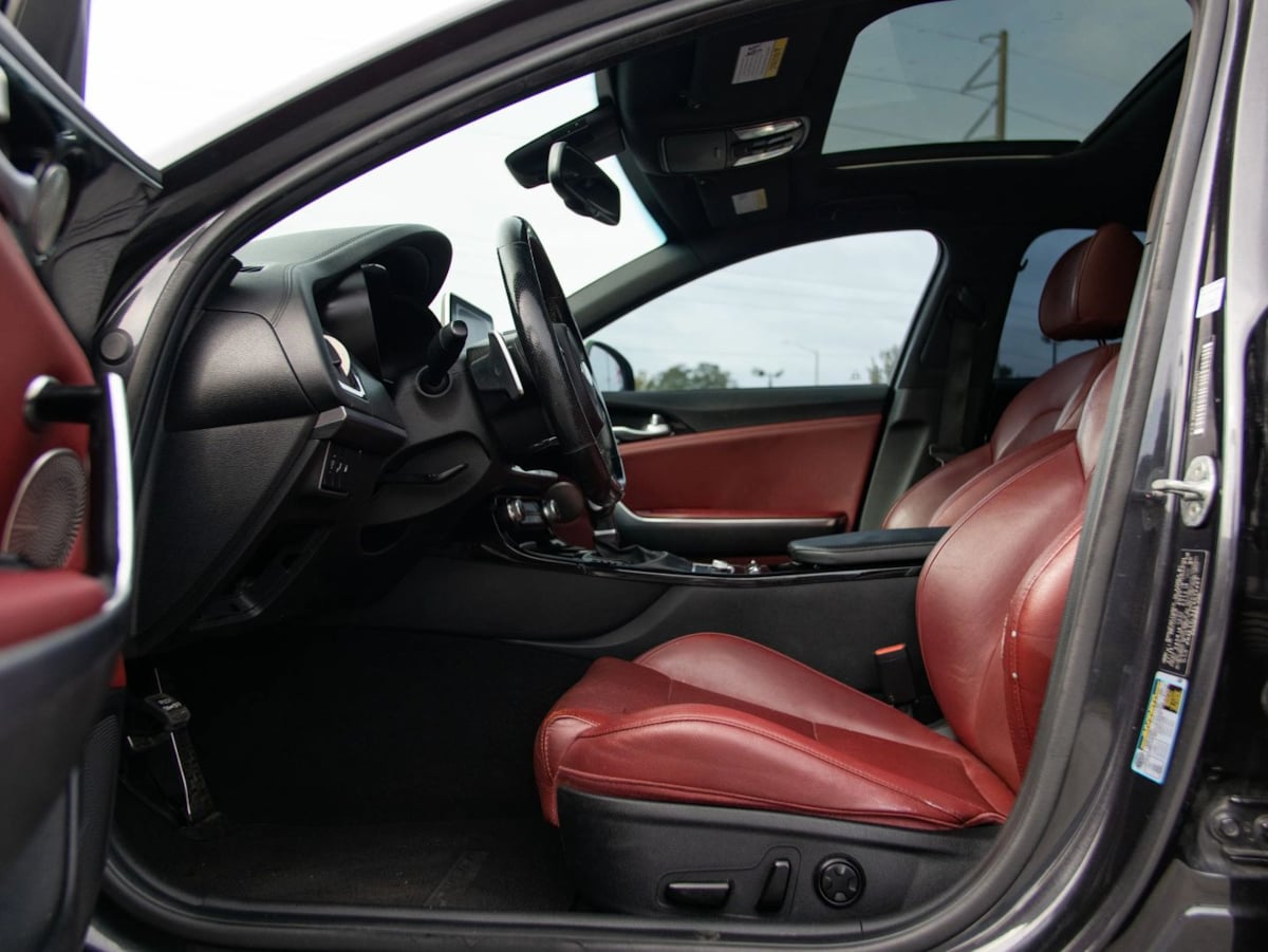 Kia Stinger photo 20