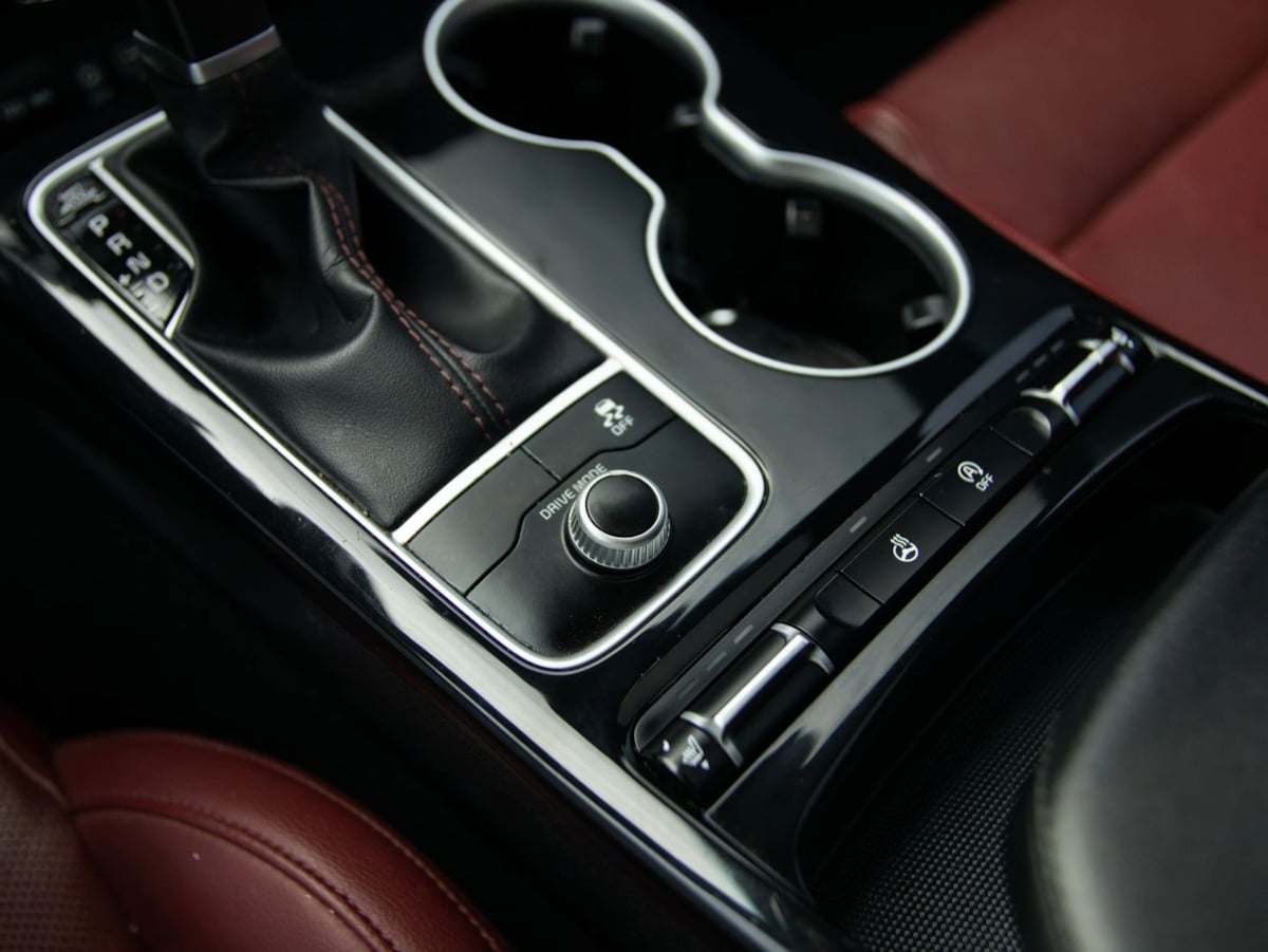 Kia Stinger photo 33