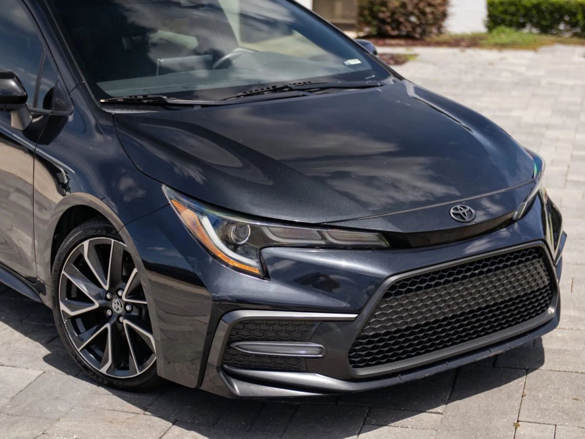 Toyota Corolla photo 2