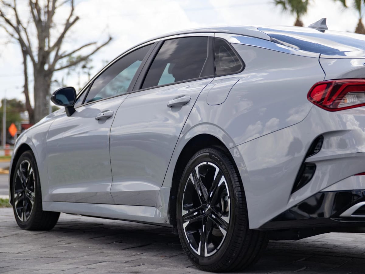 Kia K5 photo 8
