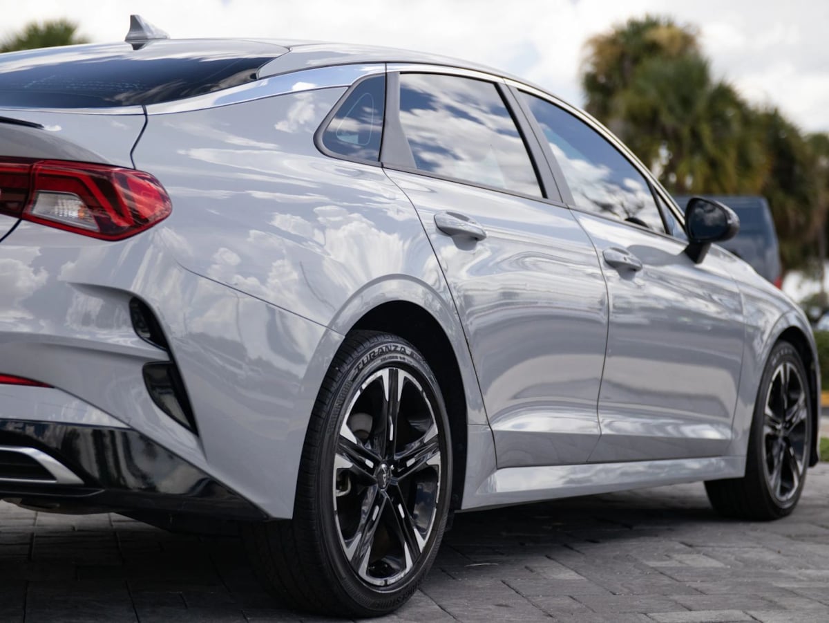 Kia K5 photo 15