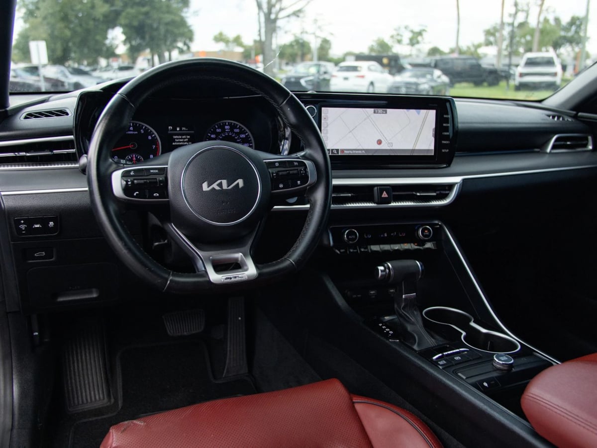 Kia K5 photo 17