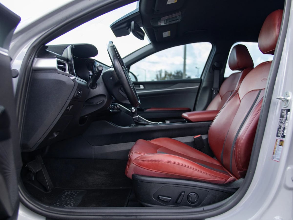 Kia K5 photo 18