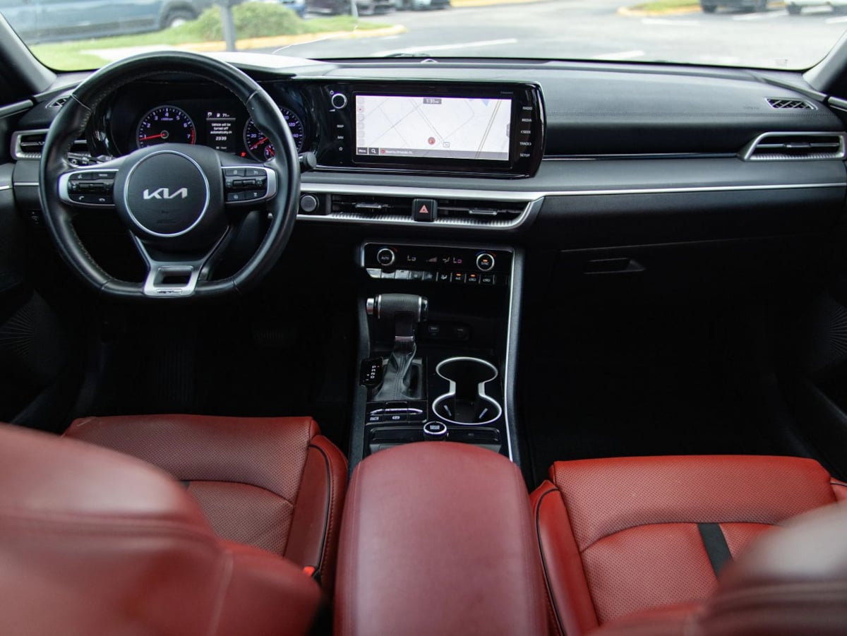 Kia K5 photo 29
