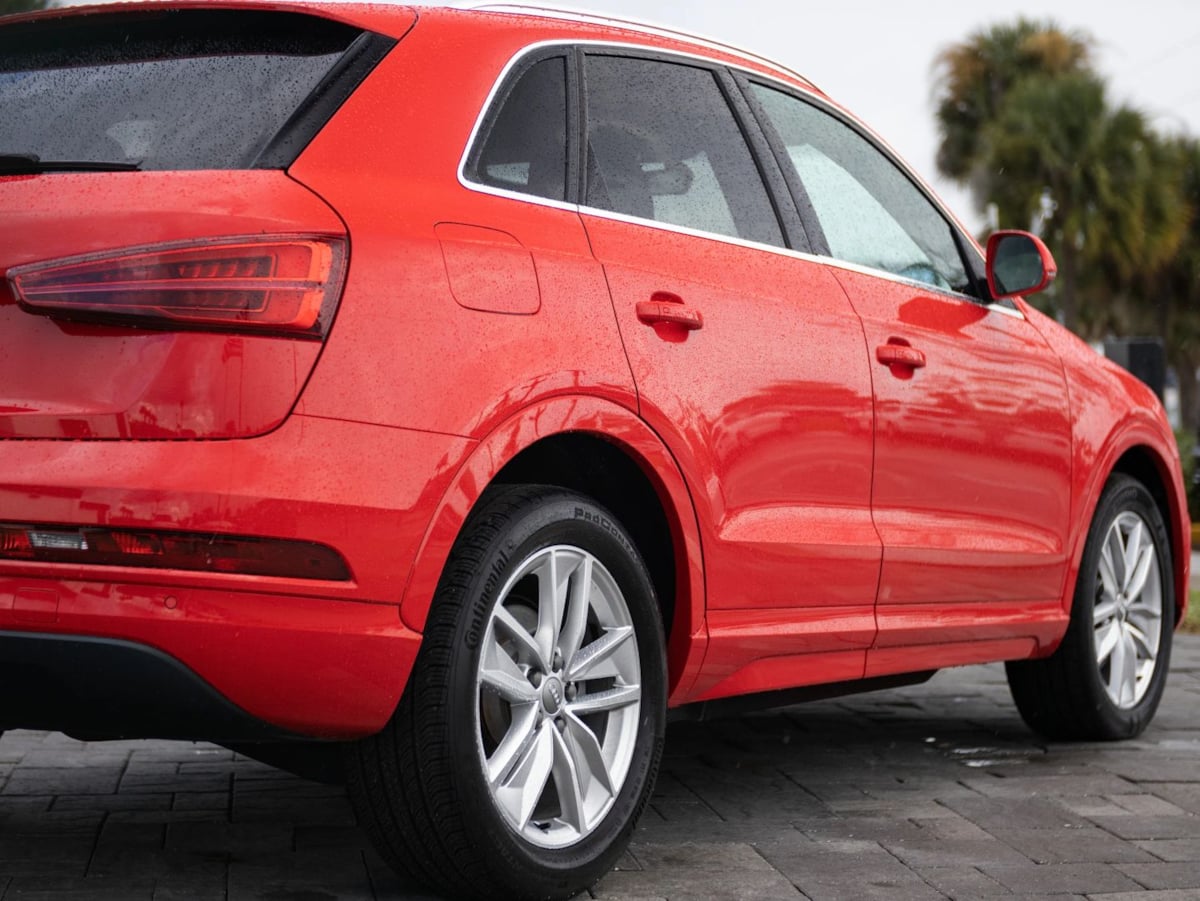 Audi Q3 photo 14