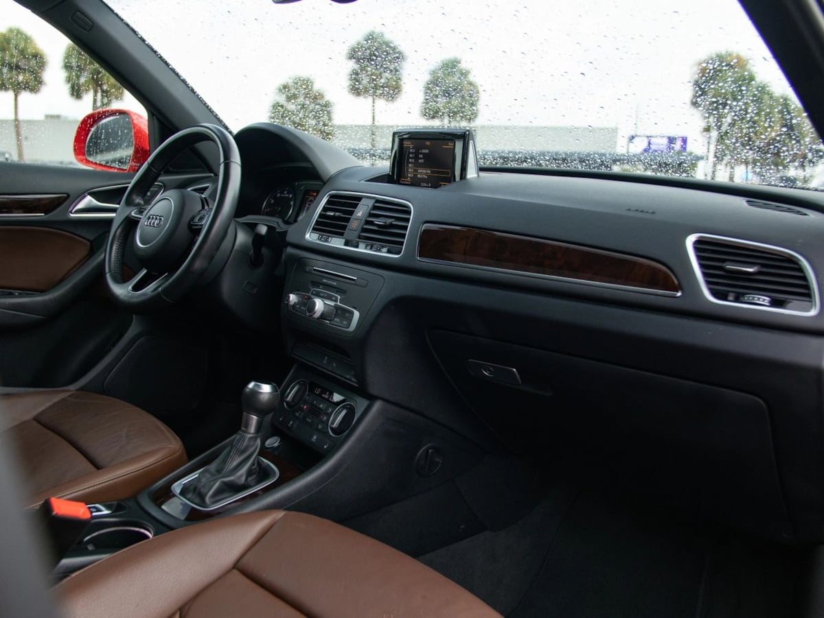 Audi Q3 photo 22