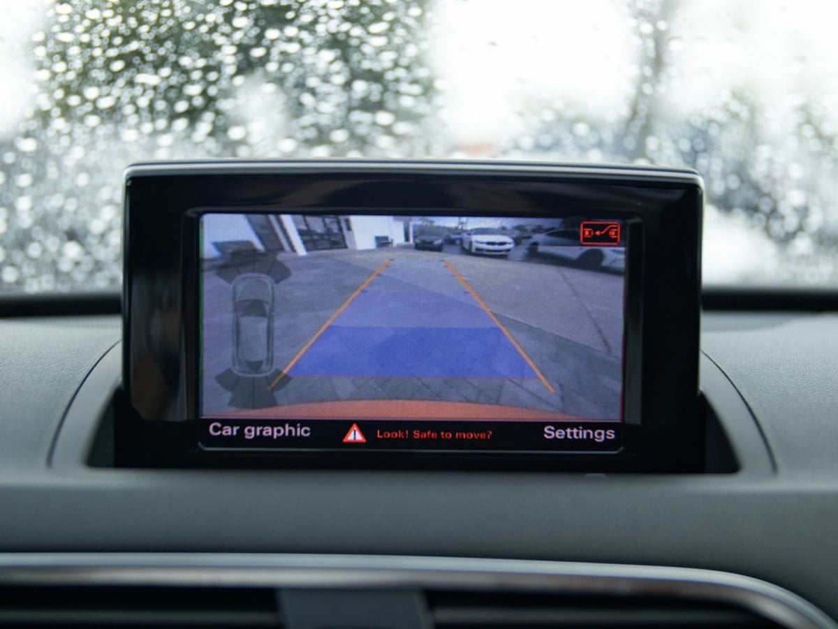 Audi Q3 photo 32