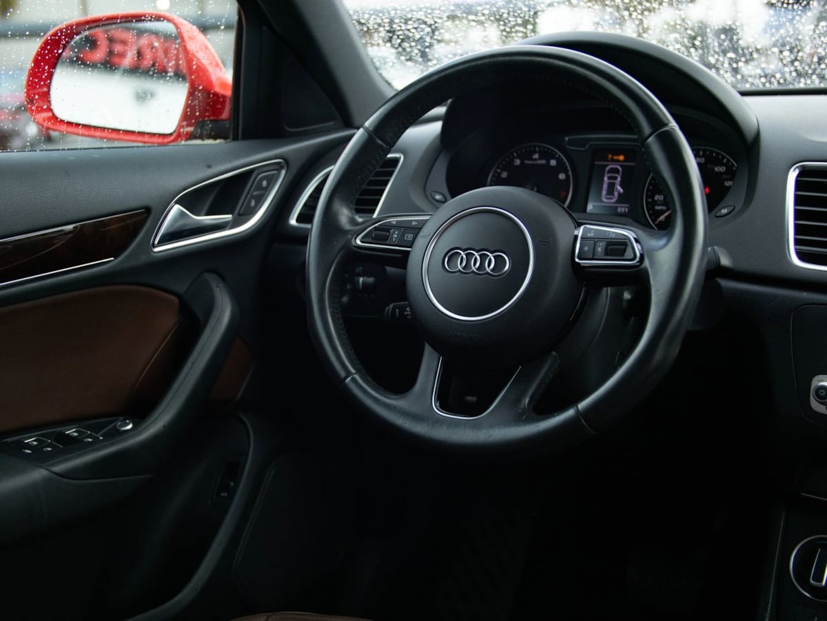Audi Q3 photo 35
