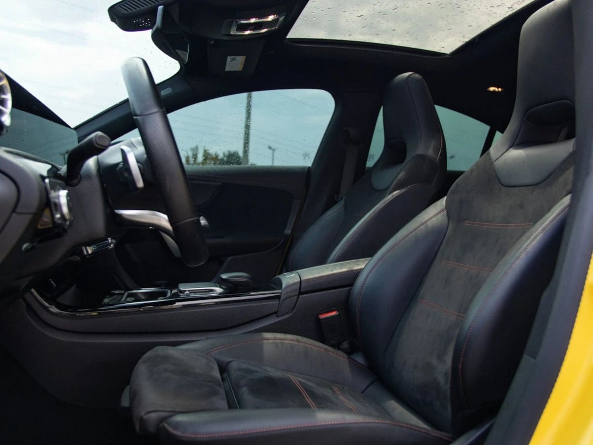 Mercedes-Benz CLA 250 photo 20