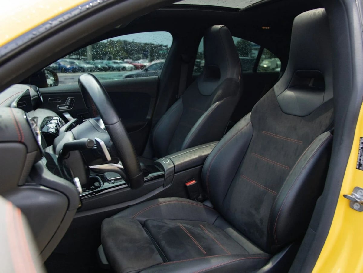 Mercedes-Benz CLA 250 photo 21