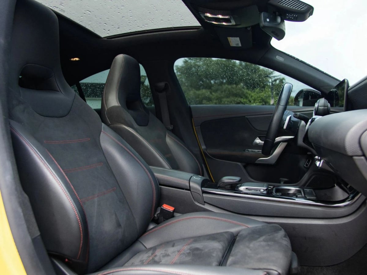 Mercedes-Benz CLA 250 photo 23