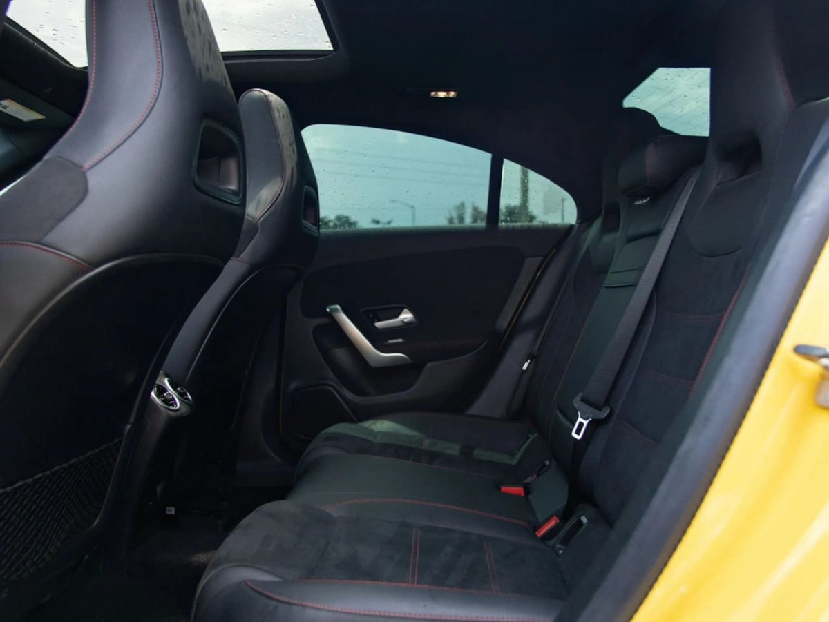 Mercedes-Benz CLA 250 photo 26