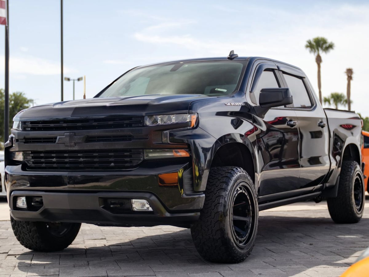Chevrolet Silverado photo 6