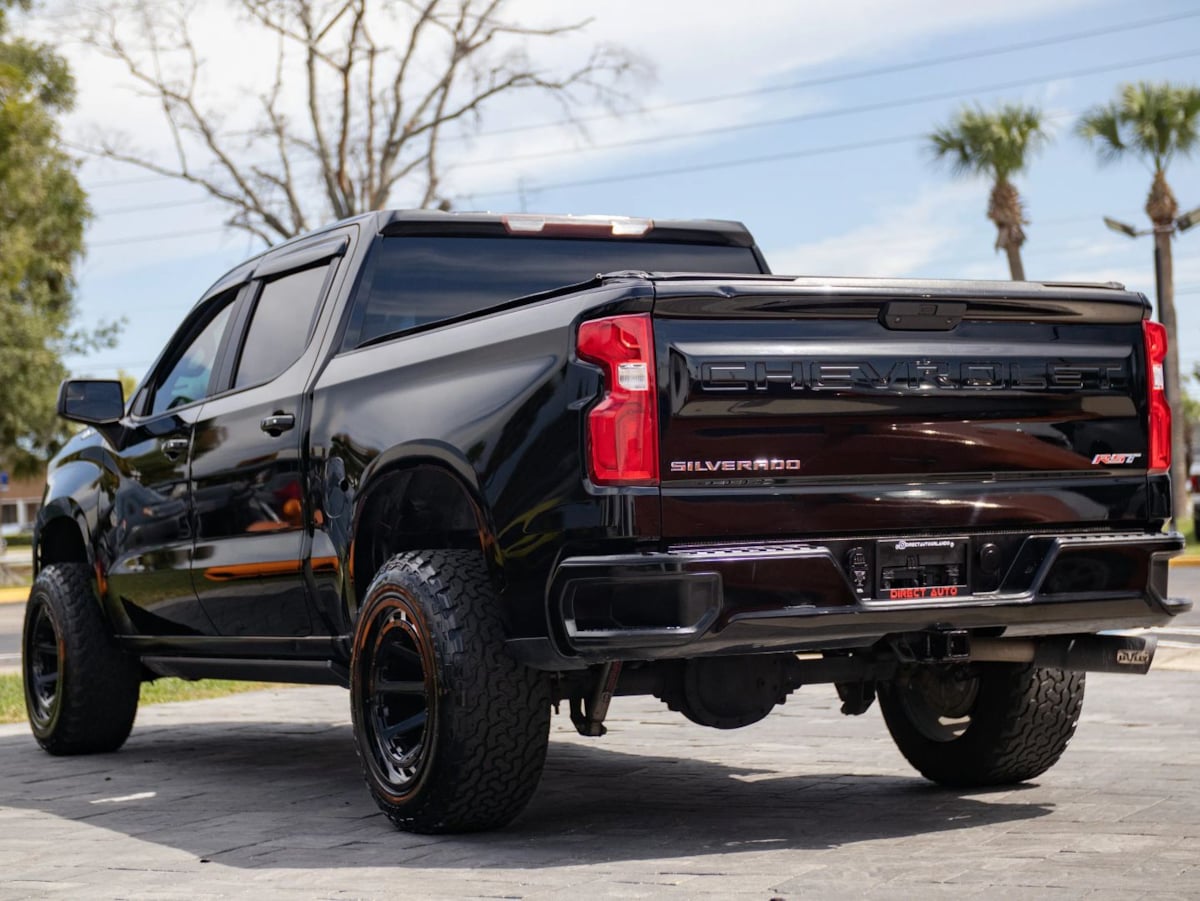 Chevrolet Silverado photo 9