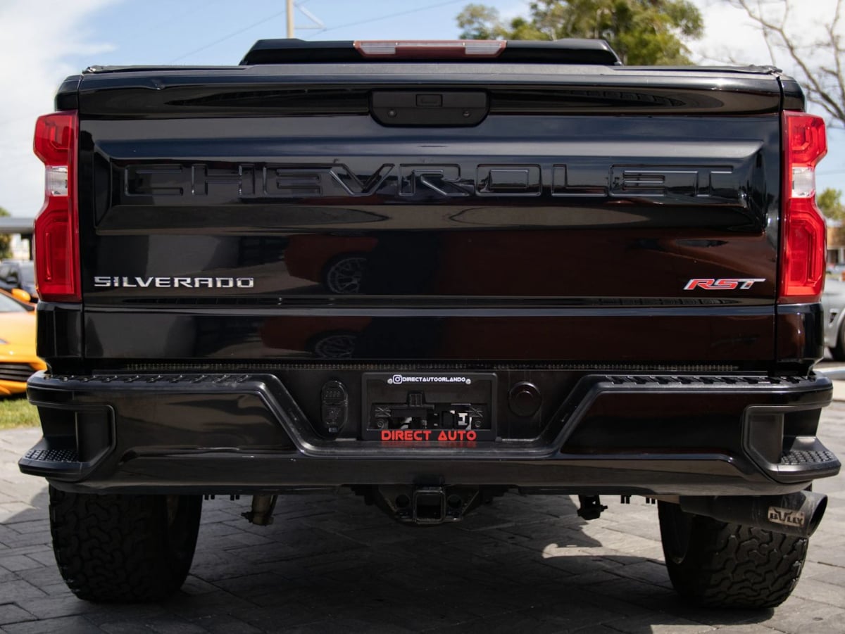 Chevrolet Silverado photo 11
