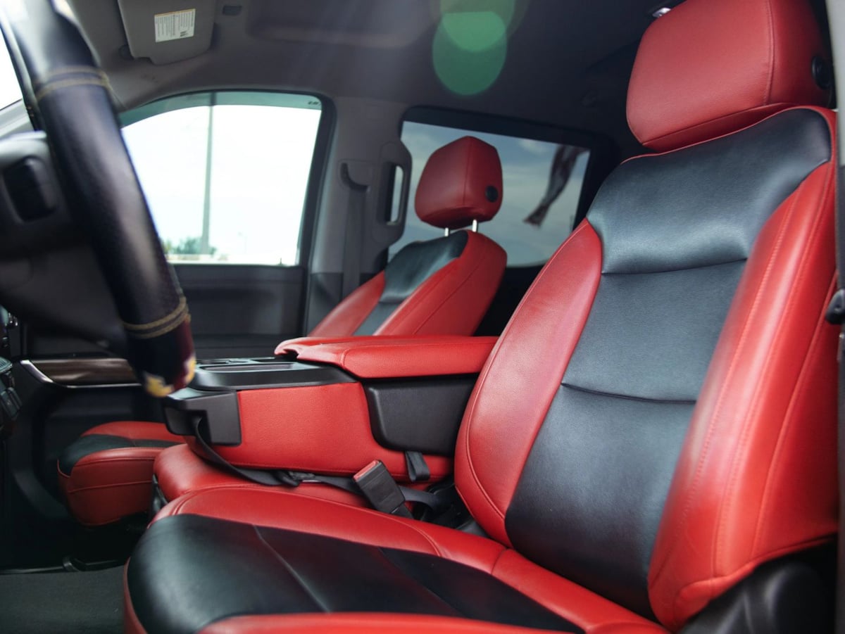 Chevrolet Silverado photo 20