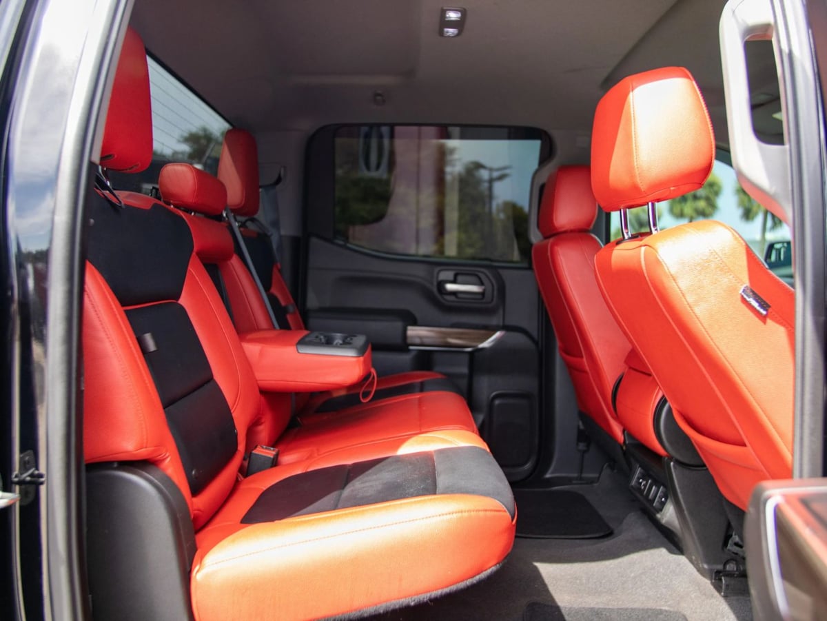 Chevrolet Silverado photo 26