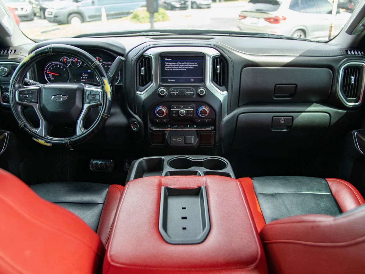 Chevrolet Silverado photo 28