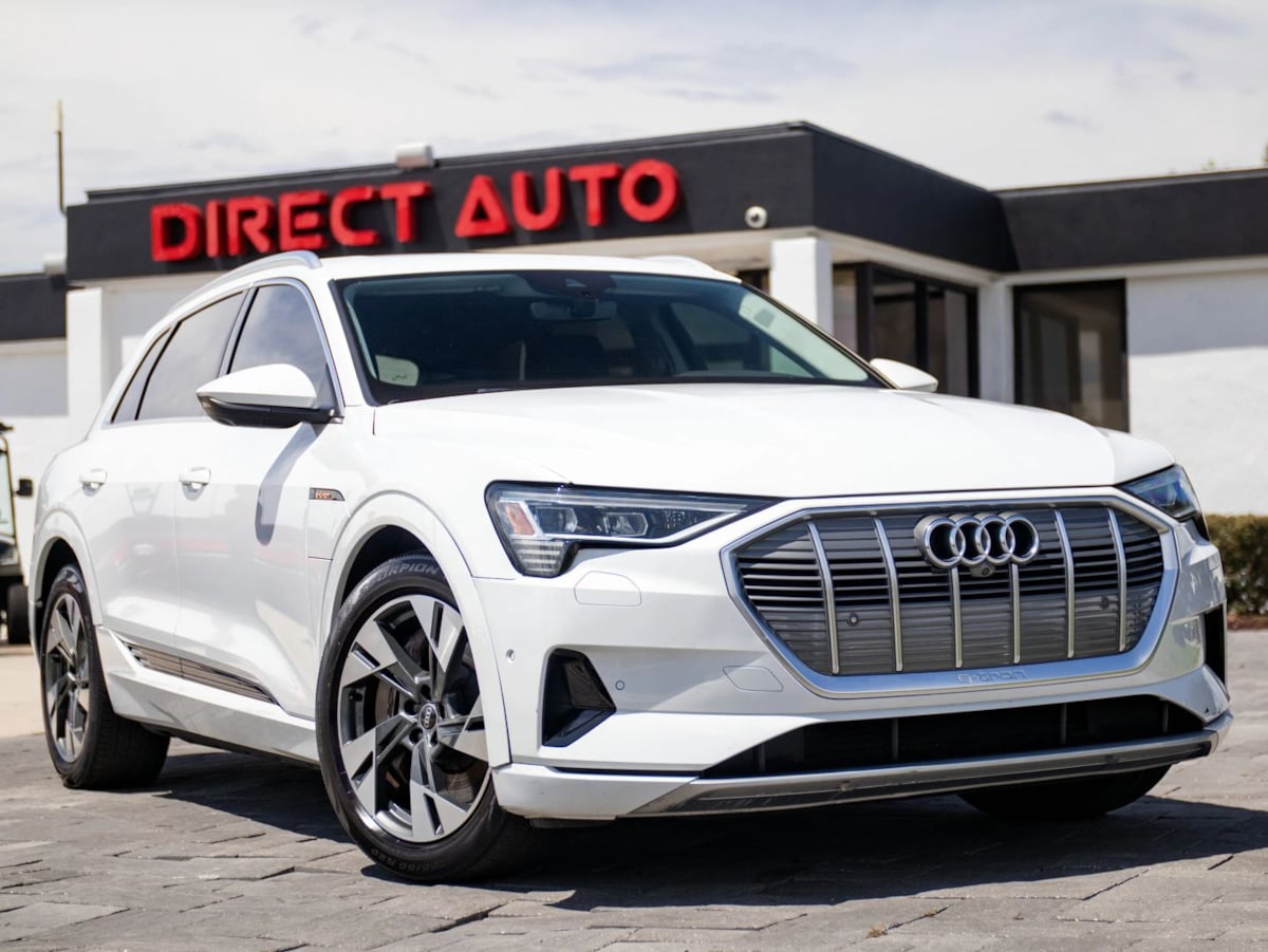 2021 Audi e-tron Premium Plus