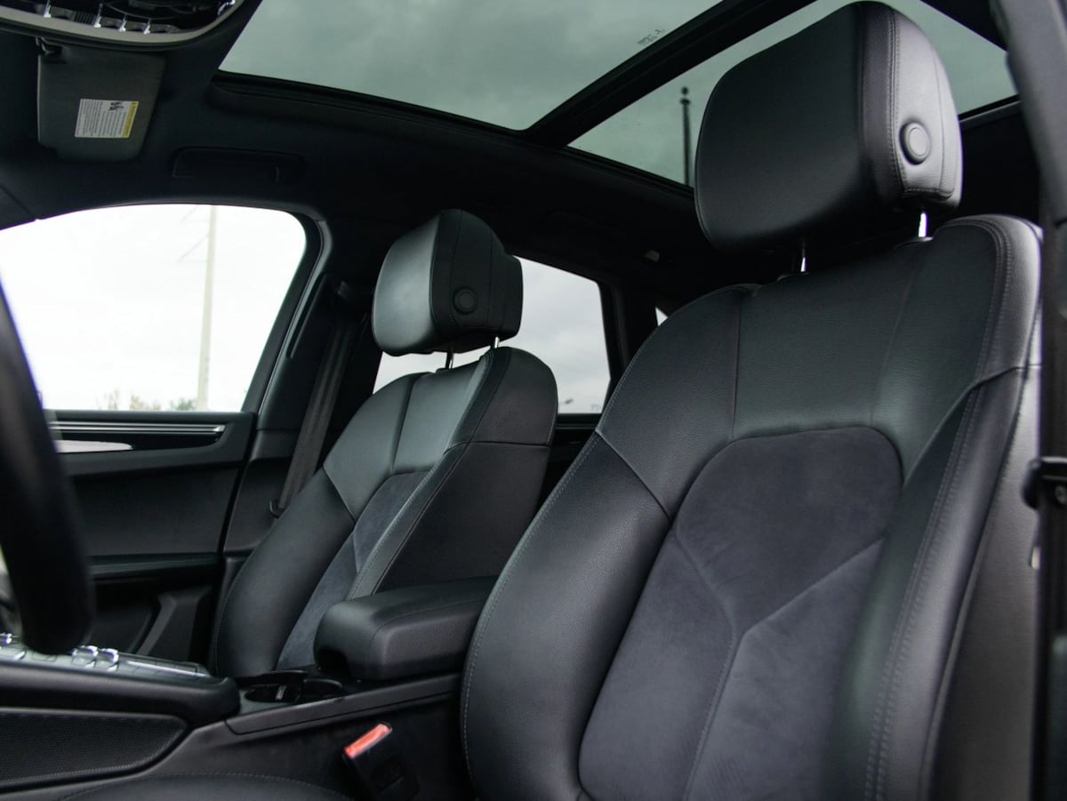 Porsche Macan photo 18