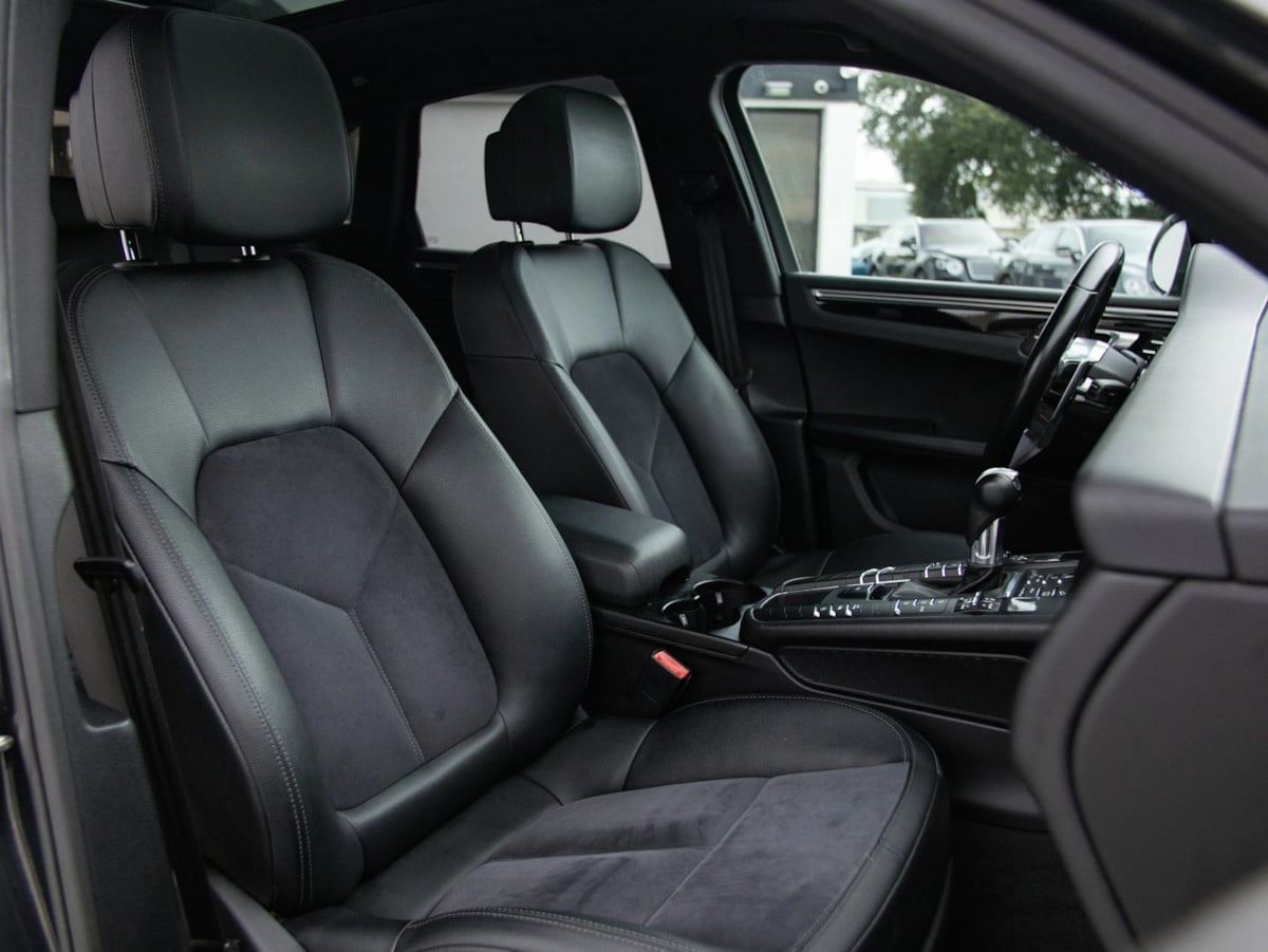 Porsche Macan photo 20