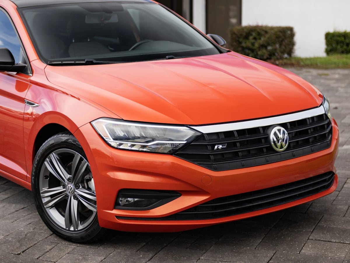 Volkswagen Jetta photo 3
