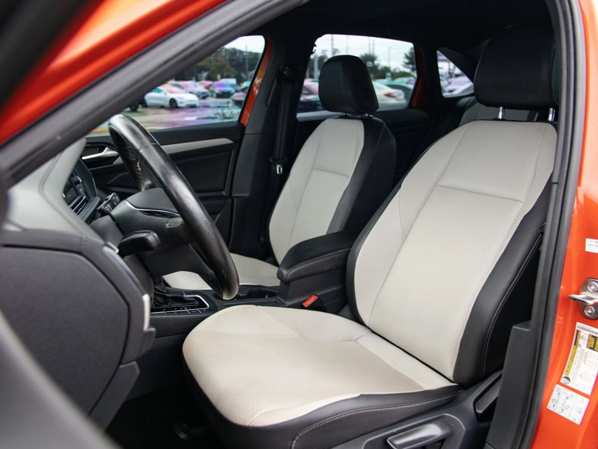Volkswagen Jetta photo 18